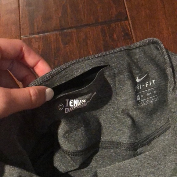 Nike spandex! (With pocket) - Picture 4 of 4